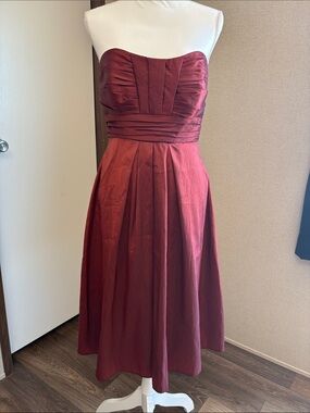 B2 Strapless Burgundy Taffeta Fit & Flare Cocktail Dress Sz 10 Formal Elegant